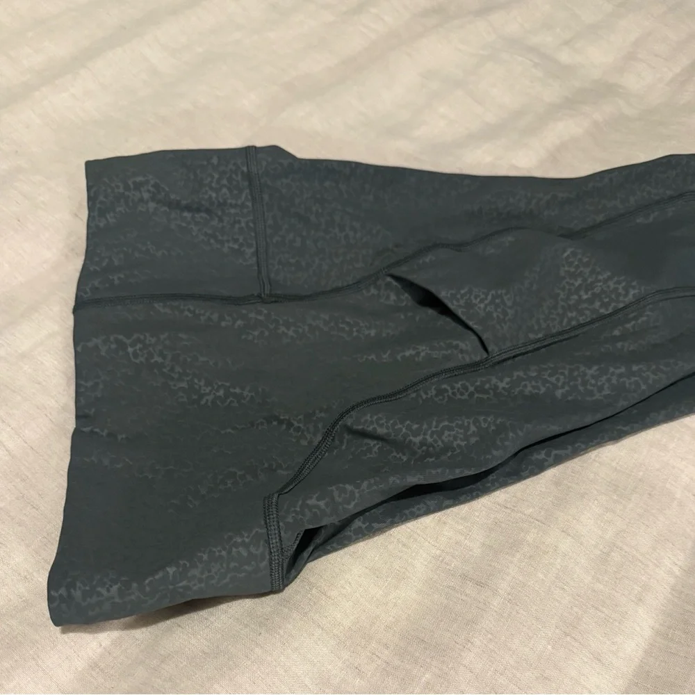 Athleta Charcoal/olive tight 7/8 size XS - Picture 6 of 7